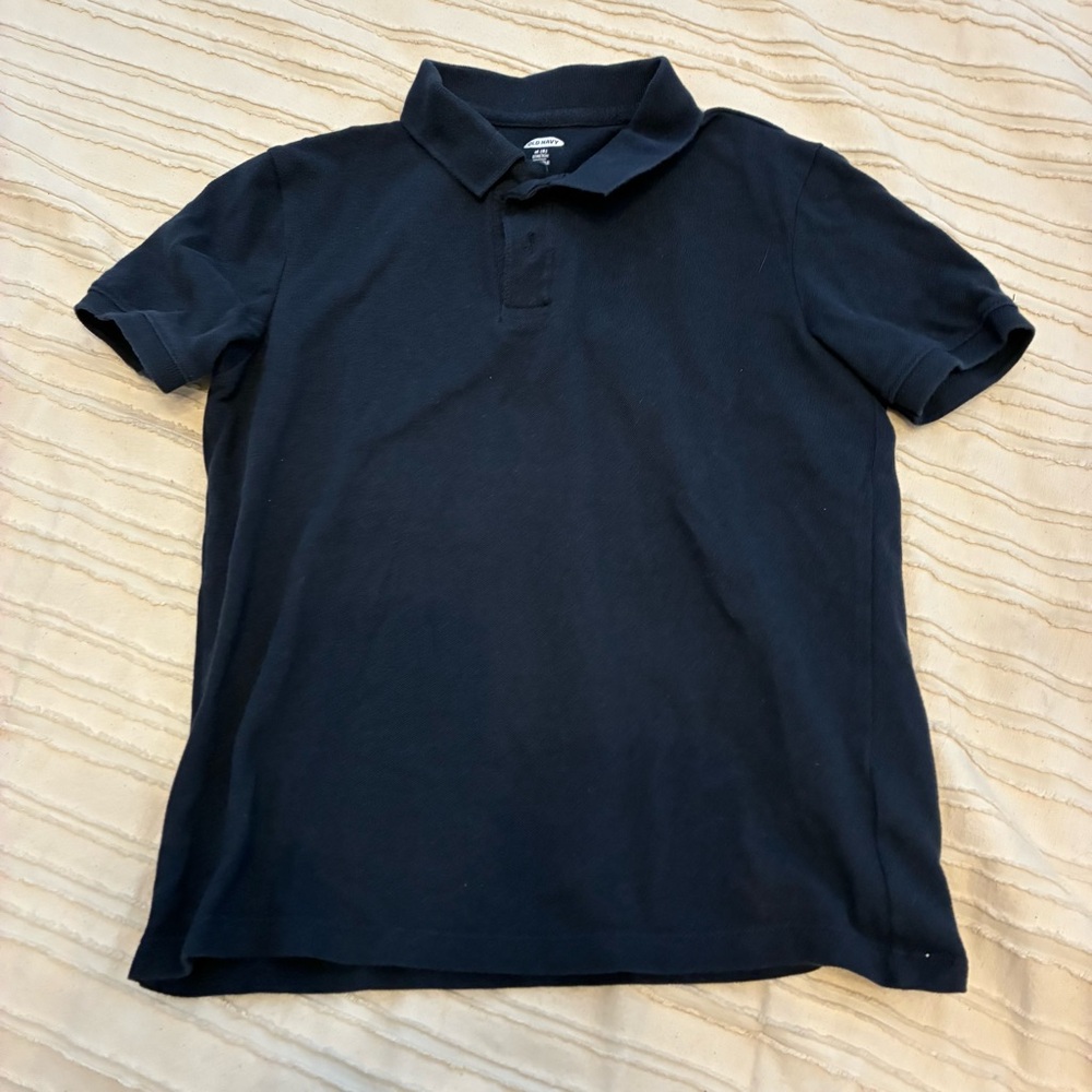 Boys old Navy Polo Shirt. Size medium kids. Navy blue. EUC.